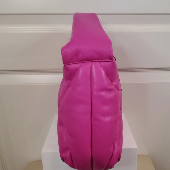 DKNY QUILTED MODERNIST KNOT PURSE - Picture 6 of 12